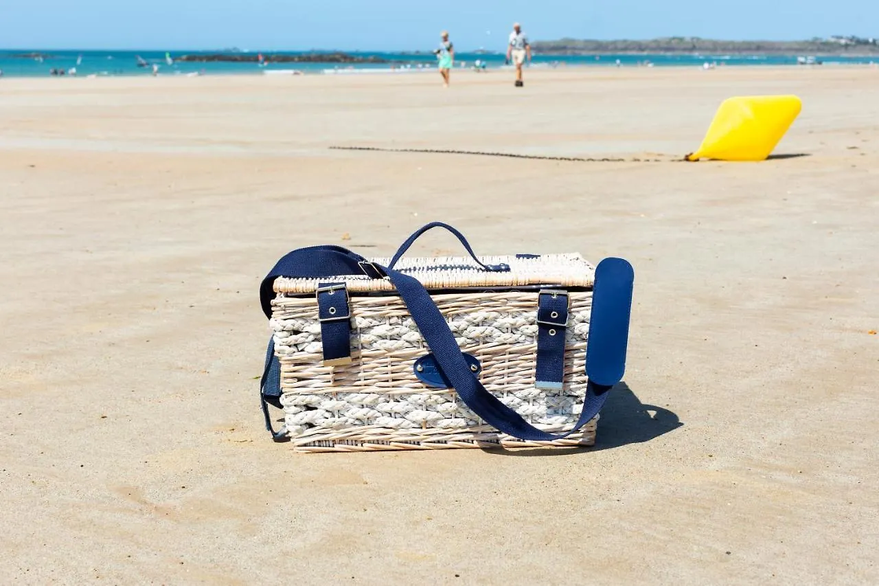 Hotel Kyriad Saint Malo Centre Plage 3*, Saint-Malo Fransa